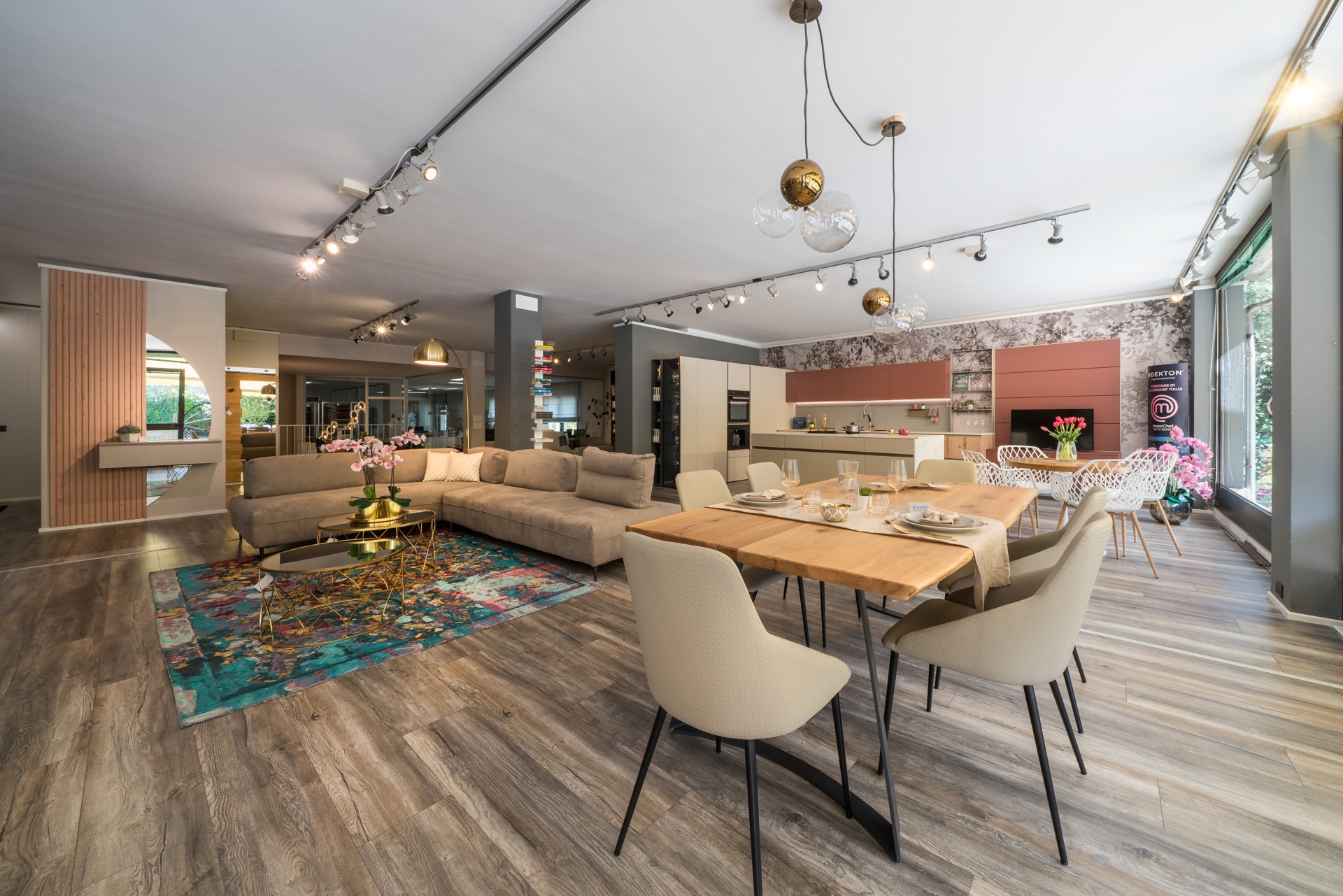 Showroom del mobilificio a Idro Bonardi